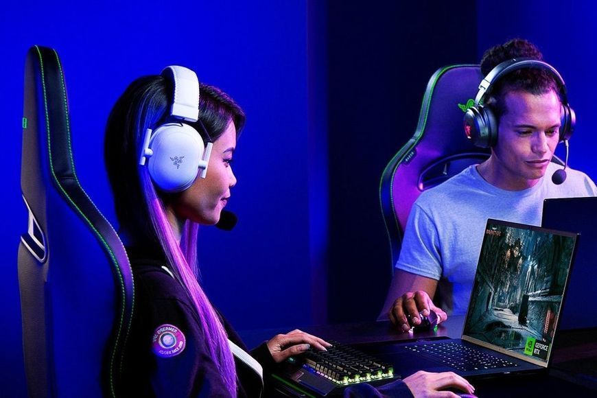 Навушники з мікрофоном Razer Blackshark V2 PRO 2023 White (RZ04-04530200-R3M1) 100367 фото