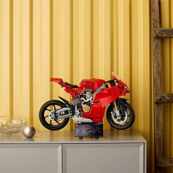 LEGO Technic Мотоцикл Ducati Panigale V4 S 1603 деталі (42202) 100095 фото