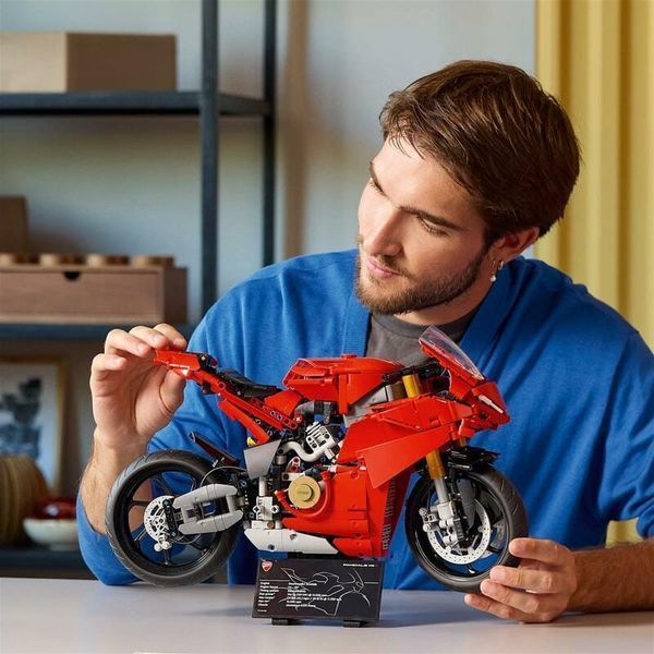 LEGO Technic Мотоцикл Ducati Panigale V4 S 1603 деталі (42202) 100095 фото